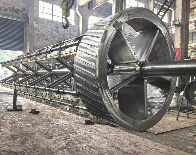 鉸鏈刮板式薄膜蒸發器